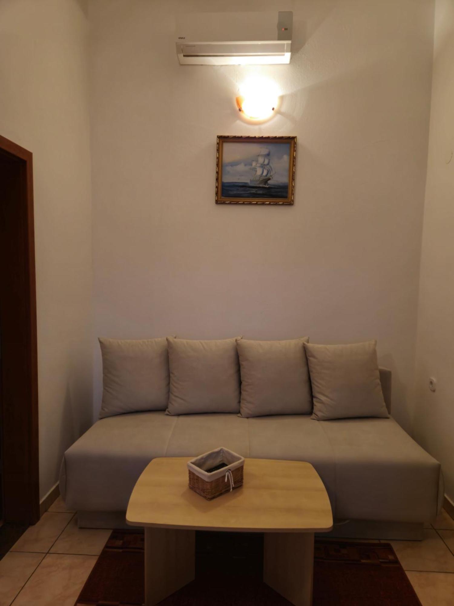 Apartment Luca *